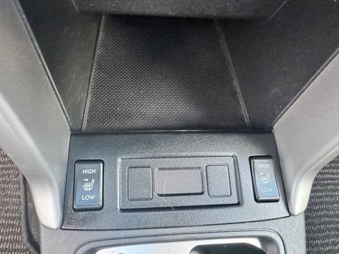 Used 2014 Subaru Forester 2.5i Premium w/ All-Weather Package AWD/4WD image 14