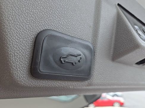 Used 2016 Chevrolet Traverse LTZ AWD/4WD image 52