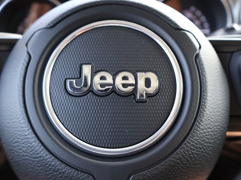 Used 2023 Jeep Wrangler Unlimited w/ Cold Weather Group AWD/4WD image 26