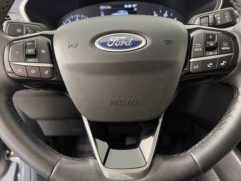 Certified 2022 Ford Escape SE w/ SE Sport Appearance Package AWD/4WD image 16