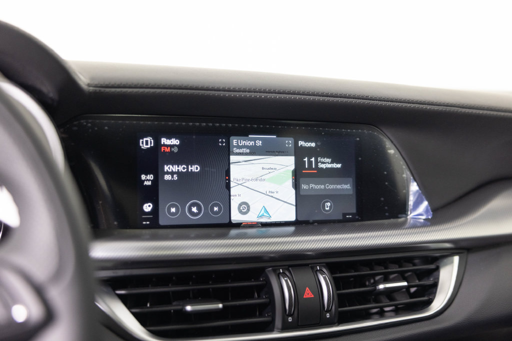 New 2026 Alfa Romeo Stelvio Sprint AWD/4WD image 22