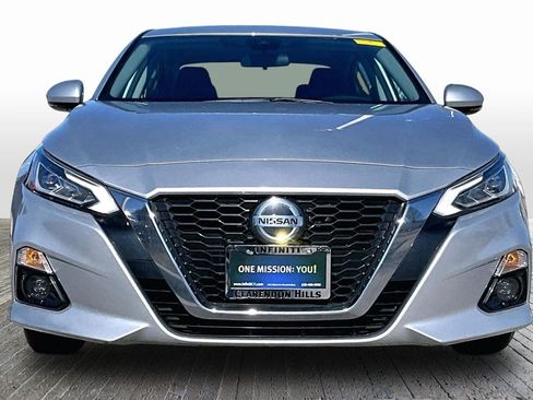 Used 2021 Nissan Altima 2.5 SL image 2