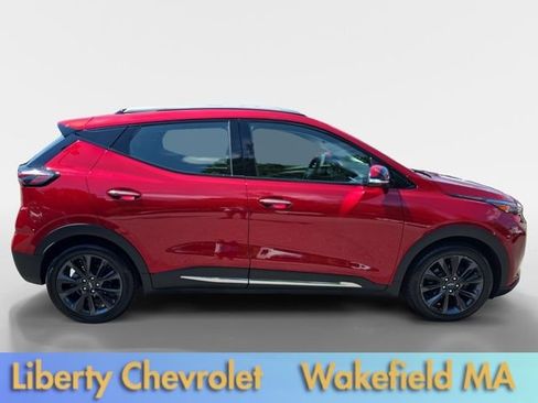 Used 2022 Chevrolet Bolt EUV Premier w/ Launch Edition FWD image 8