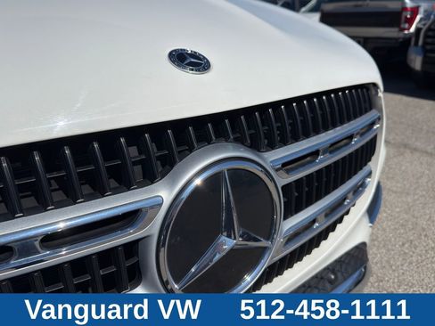 Used 2024 Mercedes-Benz GLE 350 4MATIC image 4