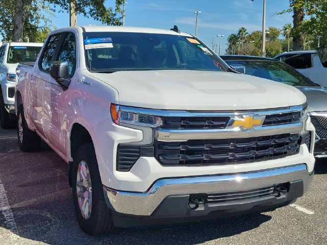Used 2023 Chevrolet Silverado 1500 LT AWD/4WD image 2