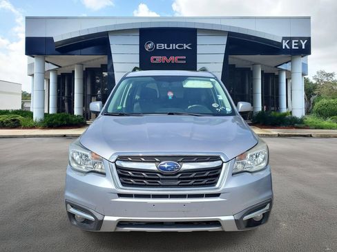Used 2017 Subaru Forester 2.5i Limited w/ Popular Package #2 AWD/4WD image 2