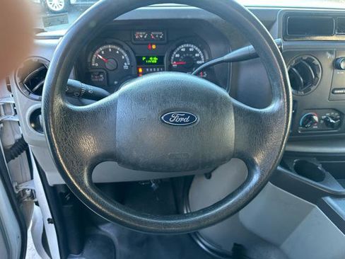 Used 2014 Ford E-150 and Econoline 150 image 33