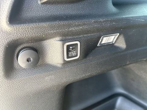 Used 2024 Jeep Grand Cherokee L Limited w/ Luxury Tech Group II image 45