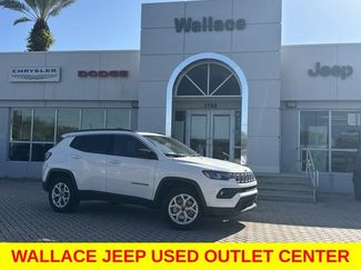 Used 2025 Jeep Compass Latitude AWD/4WD video 1