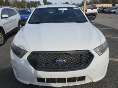 Used 2016 Ford Taurus Police Interceptor image 2