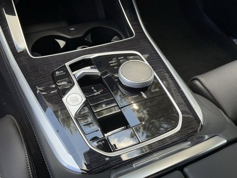 New 2026 BMW X5 sDrive40i w/ M Sport Package image 25