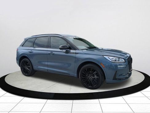 Used 2023 Lincoln Corsair Reserve w/ Equipment Group 201A FWD image 1