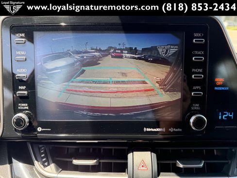 Used 2019 Toyota C-HR Limited FWD image 29