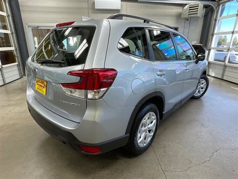 Used 2021 Subaru Forester image 5