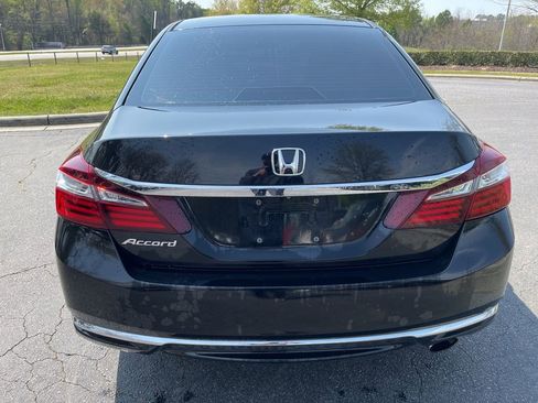 Used 2017 Honda Accord LX image 6