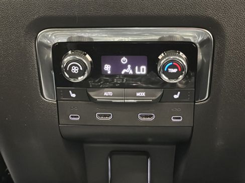 New 2026 Chevrolet Tahoe Premier AWD/4WD image 38