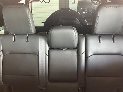 Used 2026 Jeep Wrangler Unlimited Rubicon AWD/4WD image 13