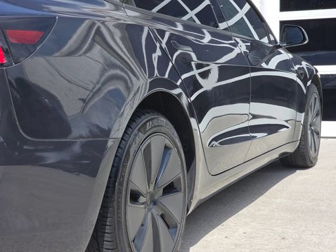 Used 2025 Tesla Model 3 Long Range AWD/4WD image 38