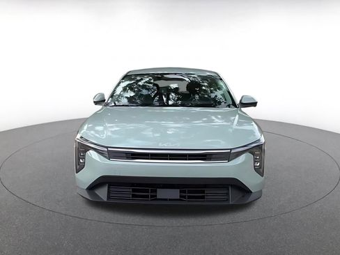 Used 2025 Kia K4 LXS image 3