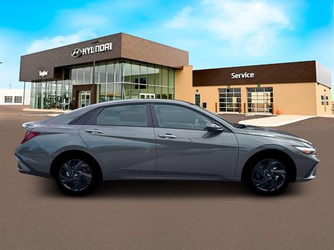New 2026 Hyundai Elantra Sport FWD image 9