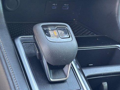 Used 2024 Nissan Pathfinder SV FWD image 27