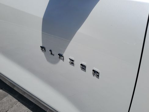 Used 2022 Chevrolet Blazer Premier FWD image 6