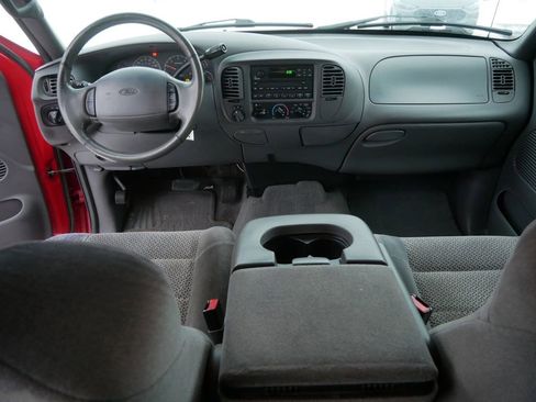 Used 2001 Ford F150 XLT image 17
