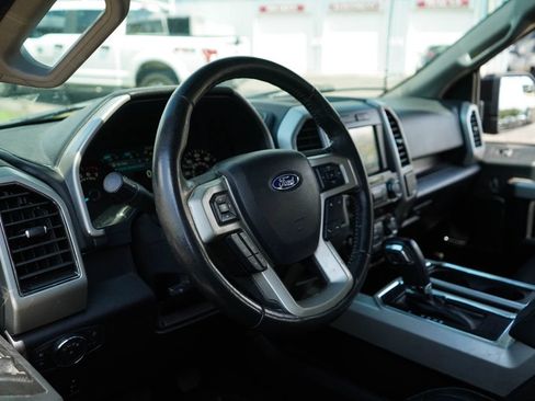 Used 2019 Ford F150 Lariat AWD/4WD image 6