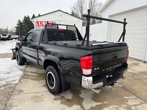 Used 2016 Toyota Tacoma 4x4 Access Cab image 6