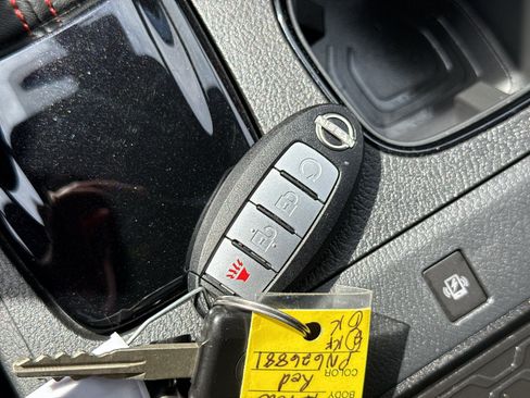 Certified 2023 Nissan Frontier PRO-4X w/ Pro-4X Premium Package AWD/4WD image 37