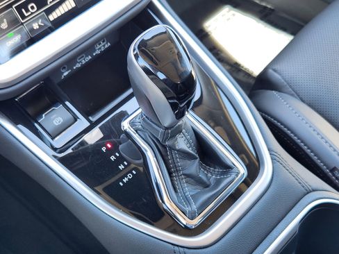 Used 2025 Subaru Legacy Limited image 24