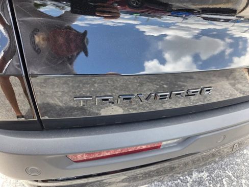 Used 2025 Chevrolet Traverse LT w/ Midnight/Sport Edition FWD image 12
