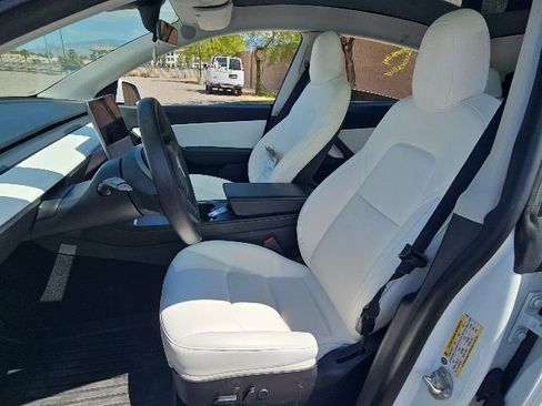 Used 2021 Tesla Model Y 2WD image 7