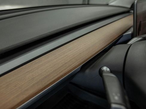 Used 2019 Tesla Model 3 Standard Range Plus image 18