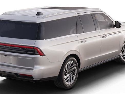New 2025 Lincoln Navigator L Reserve image 26