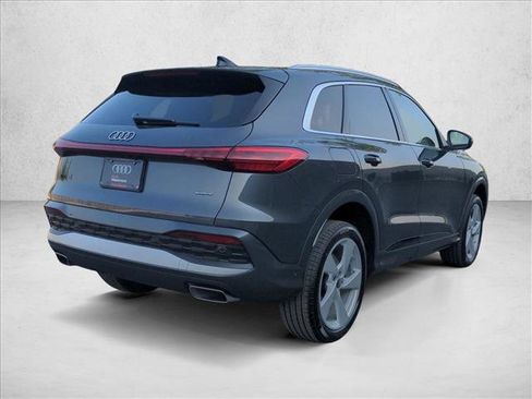 Used 2025 Audi Q5 Premium Plus w/ Premium Plus AWD/4WD image 5