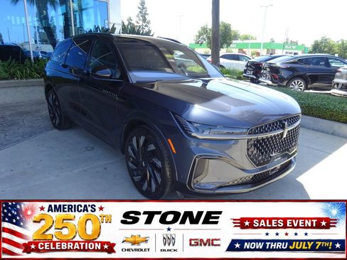 Used 2024 Lincoln Nautilus Reserve w/ Jet Appearance Package (87T) AWD/4WD image 1