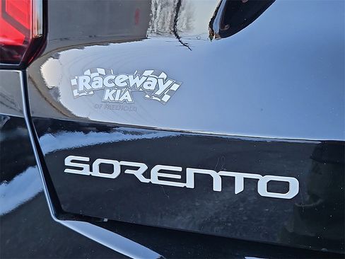 Certified 2025 Kia Sorento EX w/ Panoramic Sunroof Package image 35