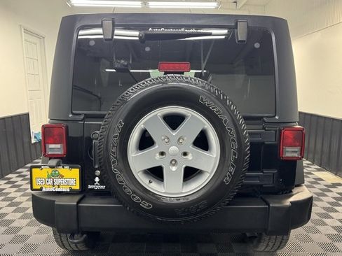 Used 2013 Jeep Wrangler Unlimited Sport image 5