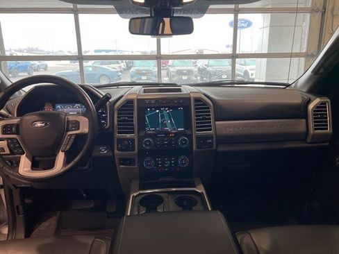 Used 2017 Ford F250 Lariat w/ Lariat Ultimate Package image 29