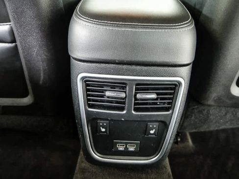 Used 2018 Dodge Charger R/T w/ Plus Group image 20