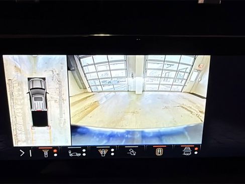 Used 2024 GMC Sierra 1500 AT4 w/ Technology Package image 39