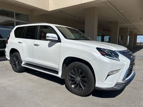 Used 2021 Lexus GX 460 Premium w/ Accessory Package image 2