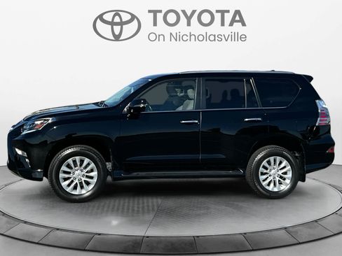 Used 2023 Lexus GX 460 Premium w/ Premium Package AWD/4WD image 2