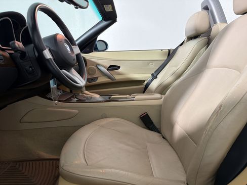 Used 2003 BMW Z4 3.0i RWD image 5