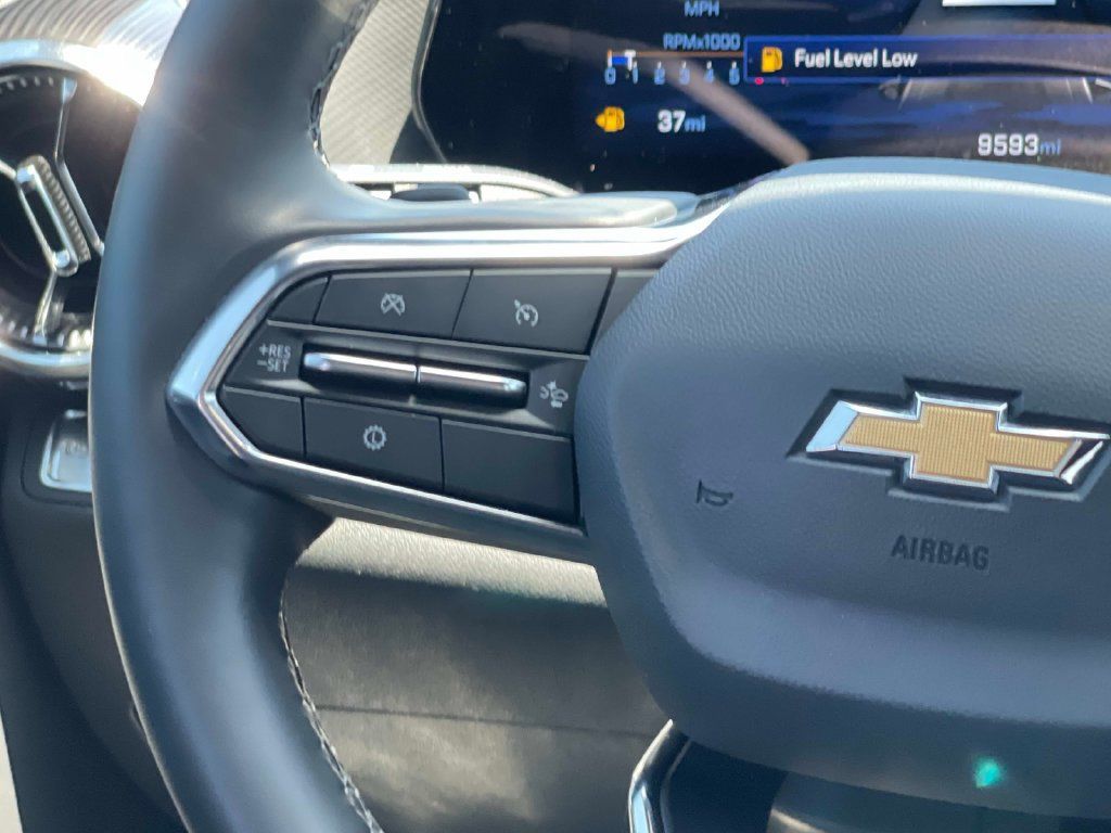 Used 2026 Chevrolet Equinox LT FWD image 14