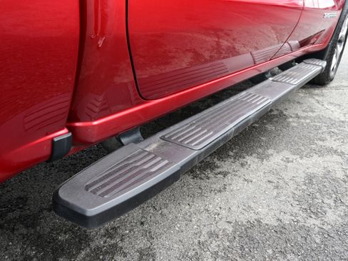 Used 2023 GMC Sierra 1500 SLT w/ X31 Off-Road Package image 10