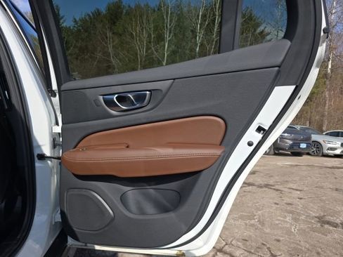 New 2026 Volvo V60 B5 Cross Country Plus w/ Protection Package Premier AWD/4WD image 15