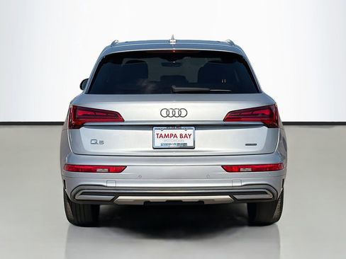Used 2021 Audi Q5 2.0T Premium w/ Convenience Package image 4