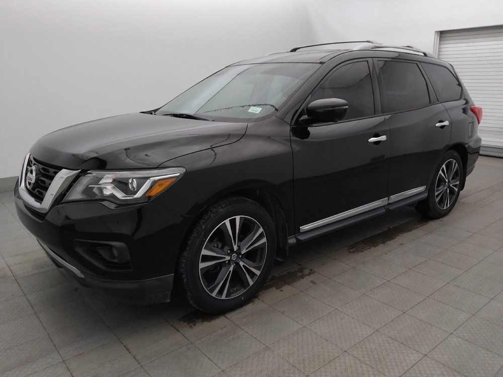 Used 2017 Nissan Pathfinder Platinum FWD image 2